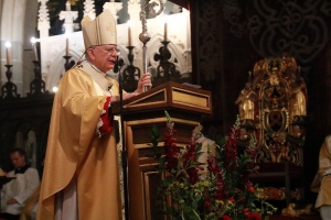 arcybiskup marek jędraszewski na wawelu